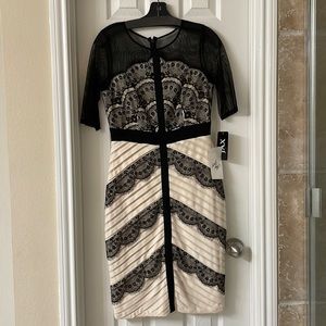 Black color oat lace dress